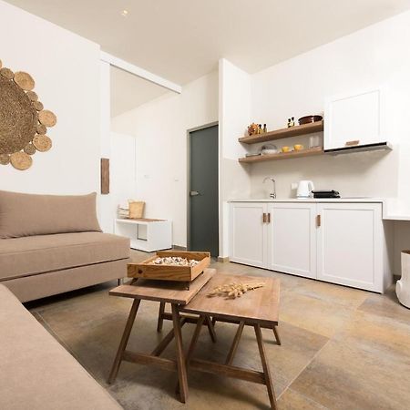 Konstantinou Deluxe Apartments Skála Marión Εξωτερικό φωτογραφία
