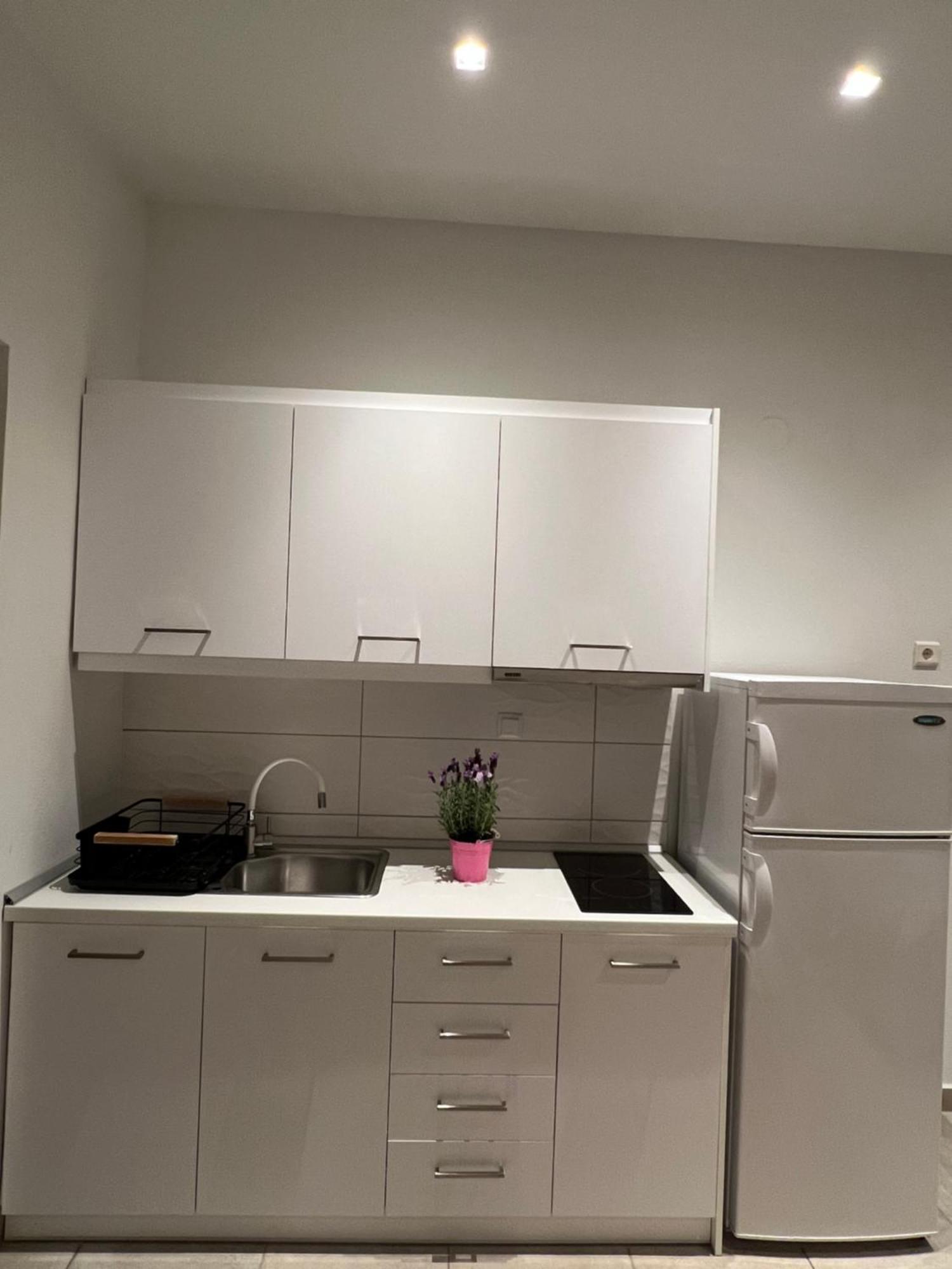 Konstantinou Deluxe Apartments Skála Marión Εξωτερικό φωτογραφία
